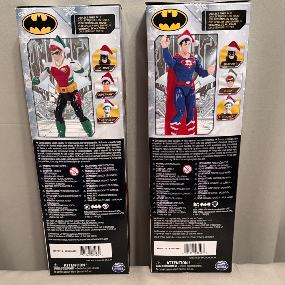 DC Comics Robin and Superman Holiday Action Figures - Red, Green, Blue - Picture 4 of 17